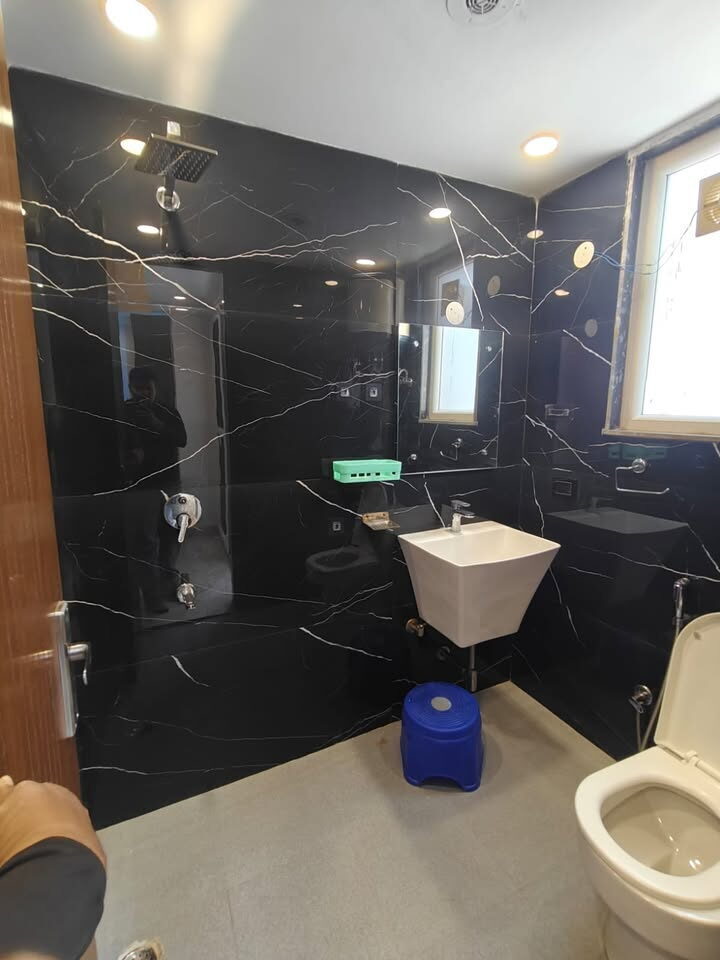 2 beds and 2 baths for rent in Delhi