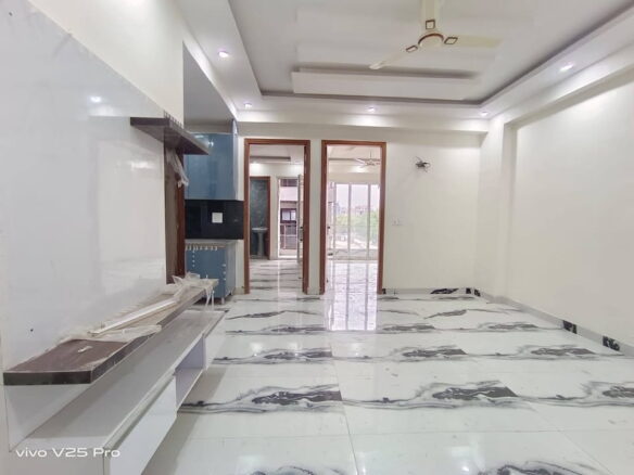 3 beds and 3 baths for sale in Delhi