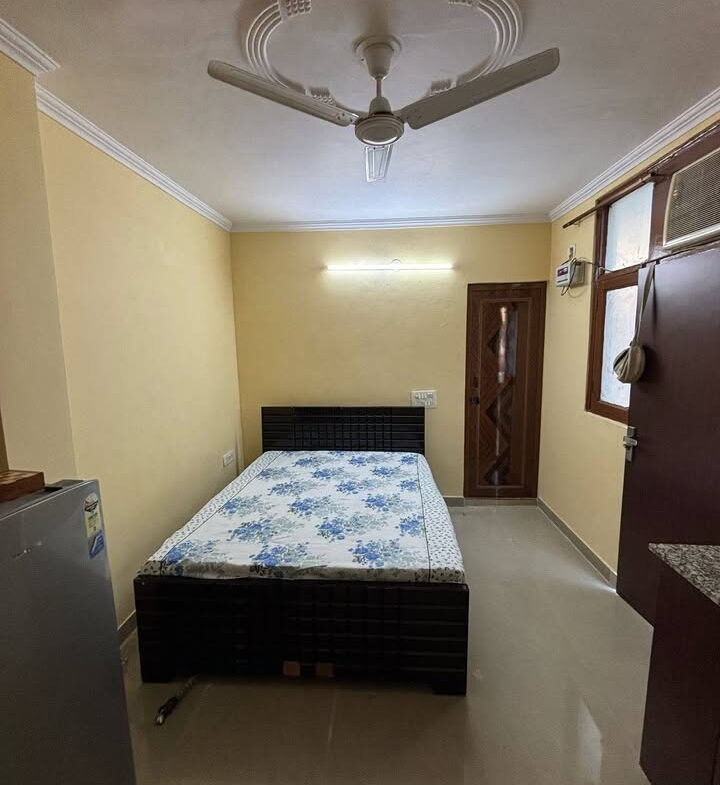 1 bed and 1 bath for Rent in Delhi
