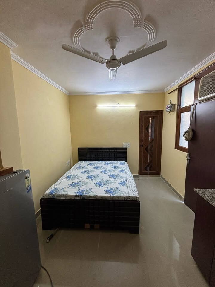 1 bed and 1 bath for Rent in Delhi