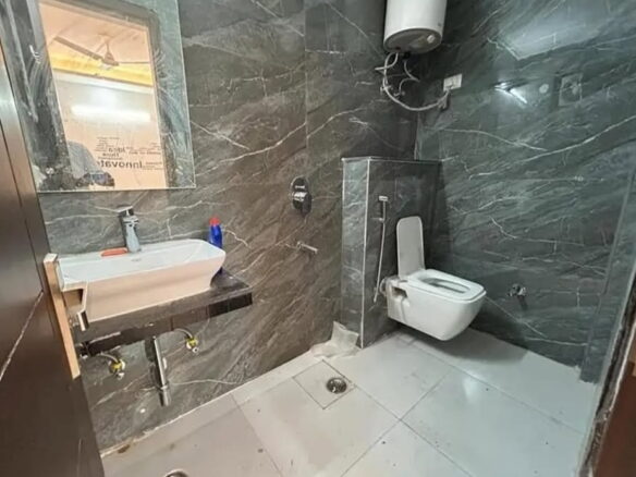 3 beds and 3 baths for rent in Delhi