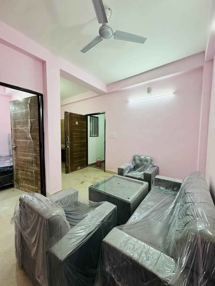 487784061_2044078679425948_6845728710214160672_n 1 Bed and 1 bath for rent in Delhi