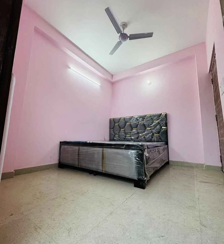 1 Bed and 1 bath for rent in Delhi