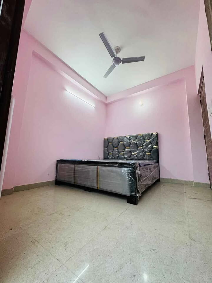 487829272_2044078602759289_8780205216729950052_n 1 Bed and 1 bath for rent in Delhi