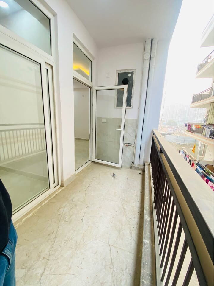 2 beds and 2 baths for sale in Noida,UP