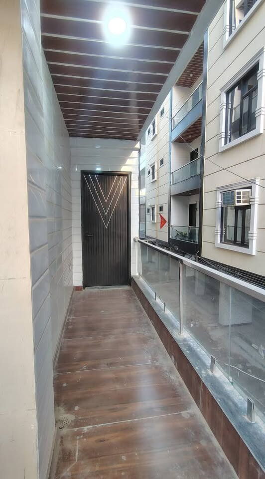 4 beds and 4 baths for Sale in Burari,Delhi