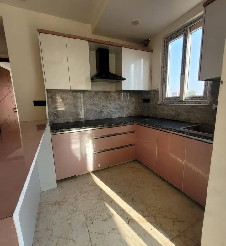 3 beds and 3 baths for sale in Delhi