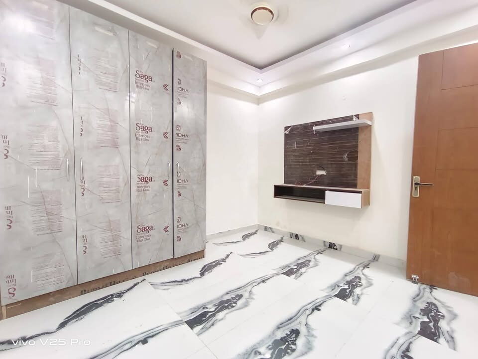3 beds and 3 baths for sale in Delhi
