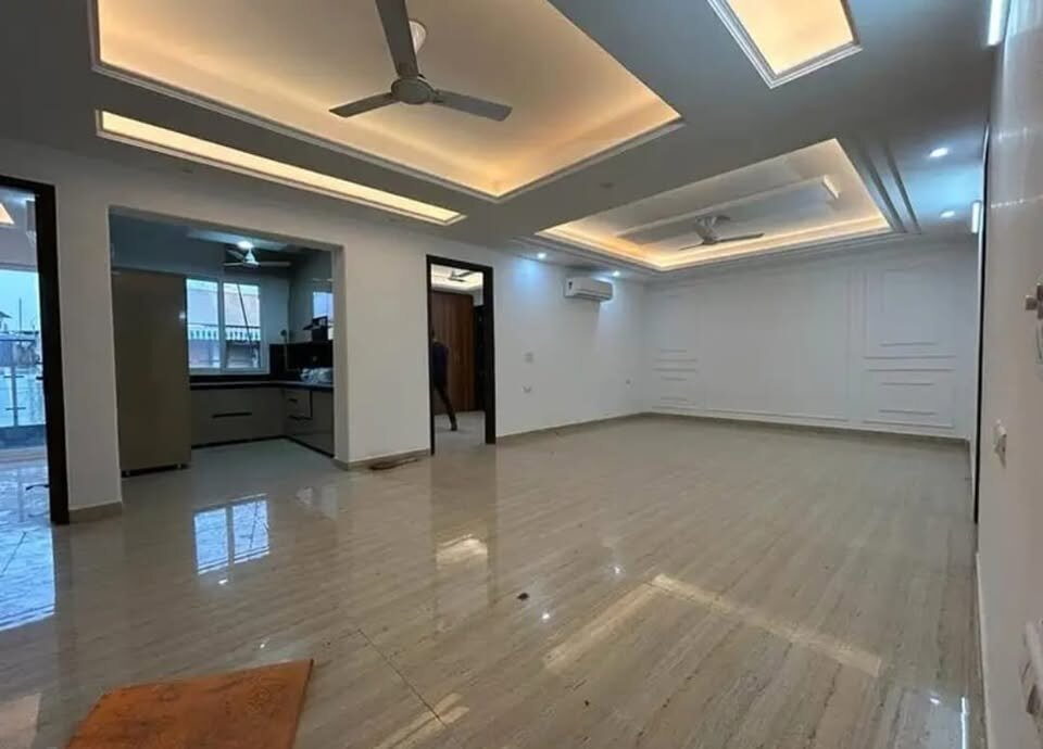 3 beds and 3 baths for rent in Delhi