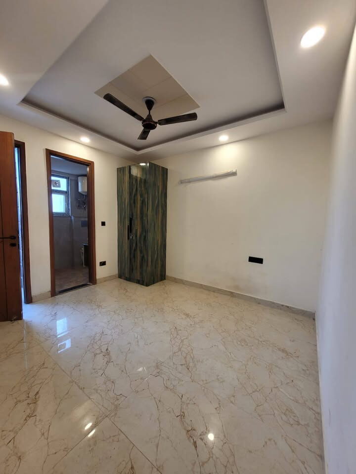 488208866_122272216448034959_3216514249578385249_n 3 beds and 3 baths for sale in Delhi