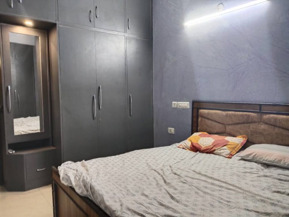 3 beds and 3 baths for rent in Gaziabad