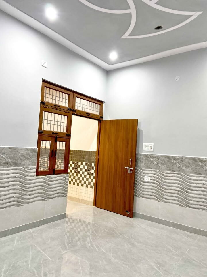 488362822_958603333109037_1488276450390102208_n 3 beds and 2 baths for sale in Ghaziabad