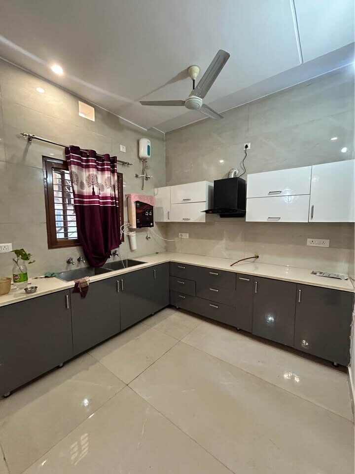 488603625_1872129220255581_374714514432082841_n 2 beds and 2 baths for rent in Chandigarh