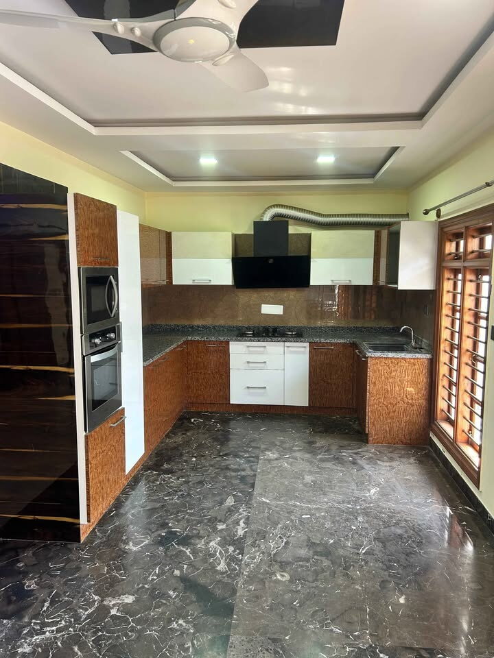 488649056_3101063113375100_2576207770032398656_n 3 beds and 3 baths for rent in Banglore
