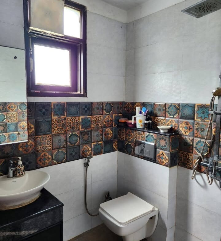 3 bed and 3 baths for rent in Delhi