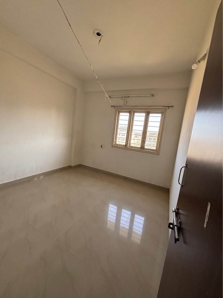 489024628_9293407897452682_6161023701897227097_n 2 beds and 2 baths for rent in Ahmedabad