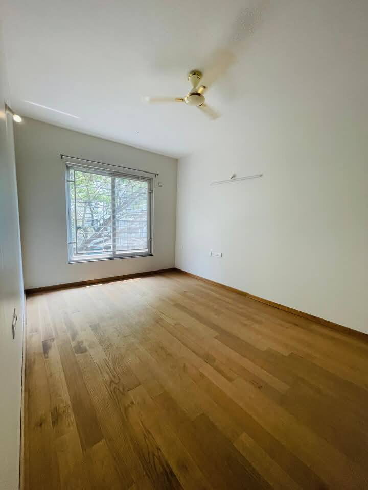 2 beds and 2 baths for sale in Mumbai