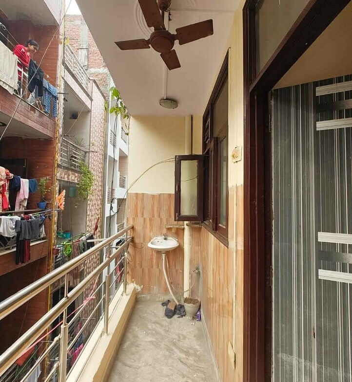 2 beds and 2 baths for rent in Delhi