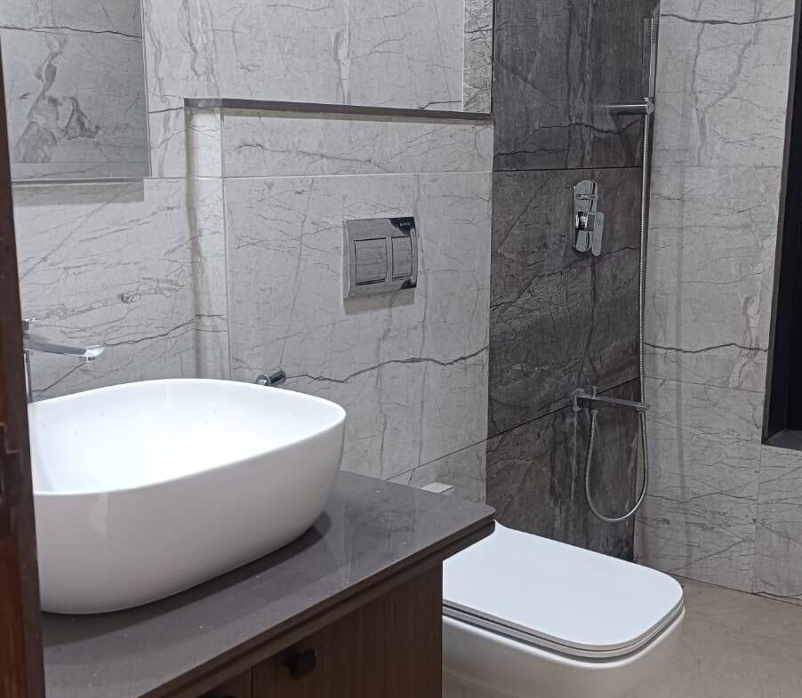 2 beds and 2 baths for rent in Mumbai