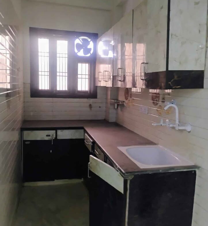 2 beds and 2 baths for rent in Delhi
