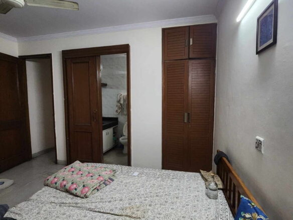 1 bed and 1 bath for rent in Delhi