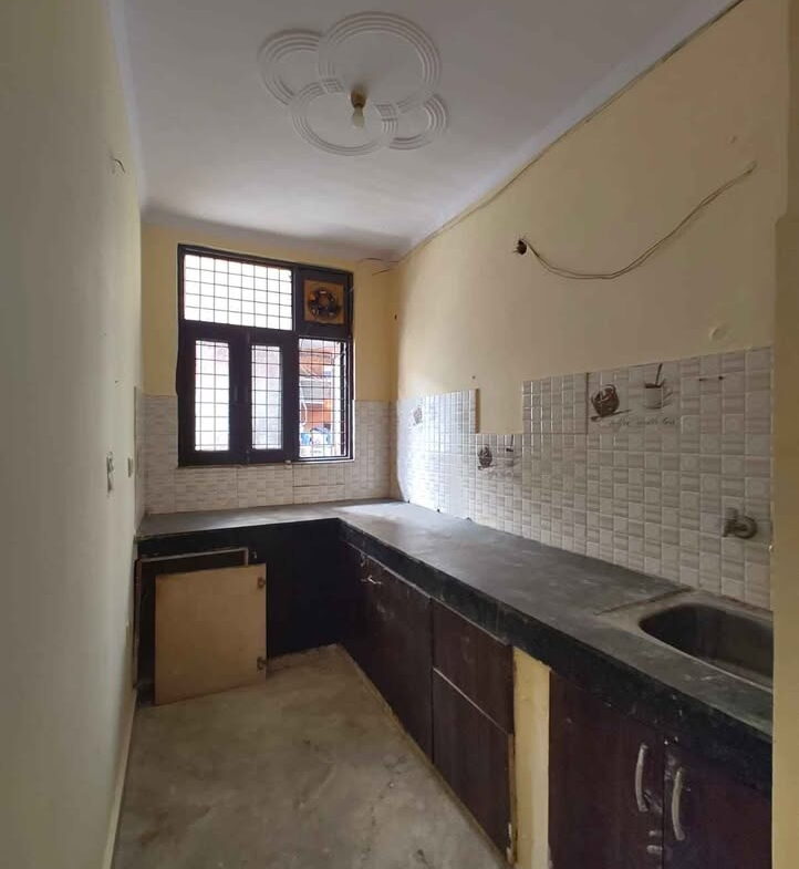 2 beds and 2 baths for rent in Delhi