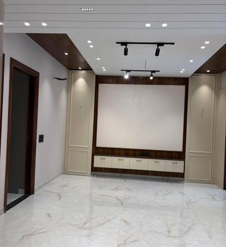 5 beds and 5 baths for sale in Chandigarh