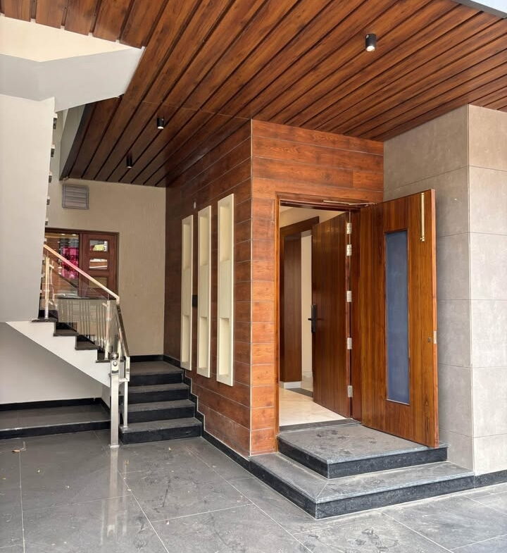 5 beds and 5 baths for sale in Chandigarh