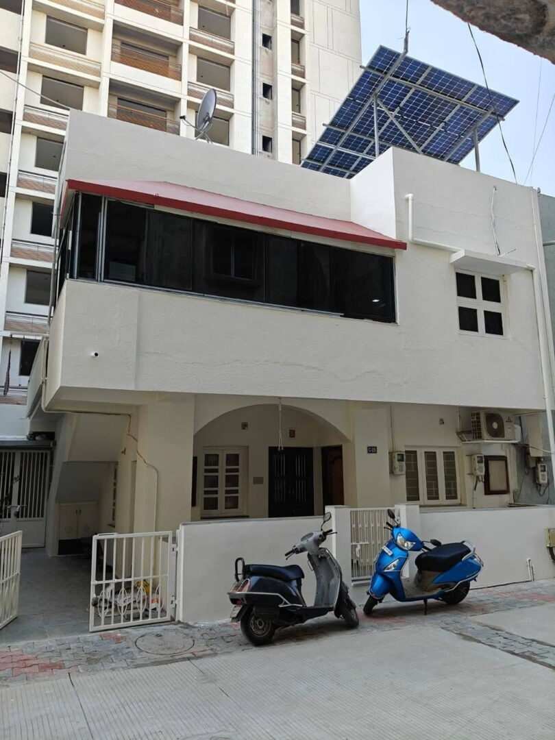 3 bed and 3 baths for sale in Ahmedabad