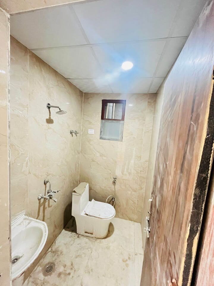 491202717_1776243896257548_2029486454231861156_n 2 beds and 2 baths for rent in Noida