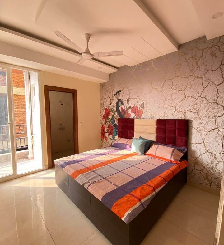 2 beds and 2 baths for rent in Noida
