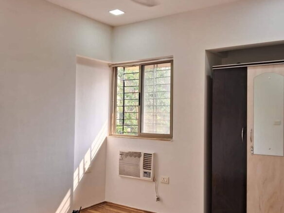 1 bed and 1 bath for sale in Mumbai