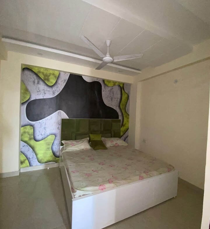 2 beds and 2 baths for rent in Noida