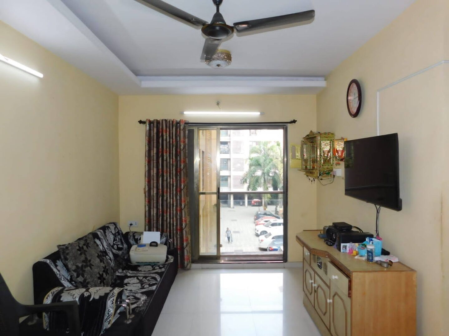 2 beds and 2 baths for sale in Mumbai