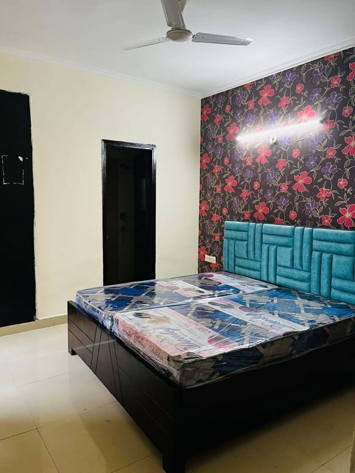 492188381_636058952764839_8456195540224346825_n 3 beds and 3 baths for Noida