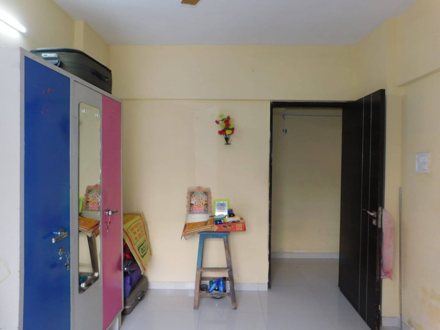 2 beds and 2 baths for sale in Mumbai