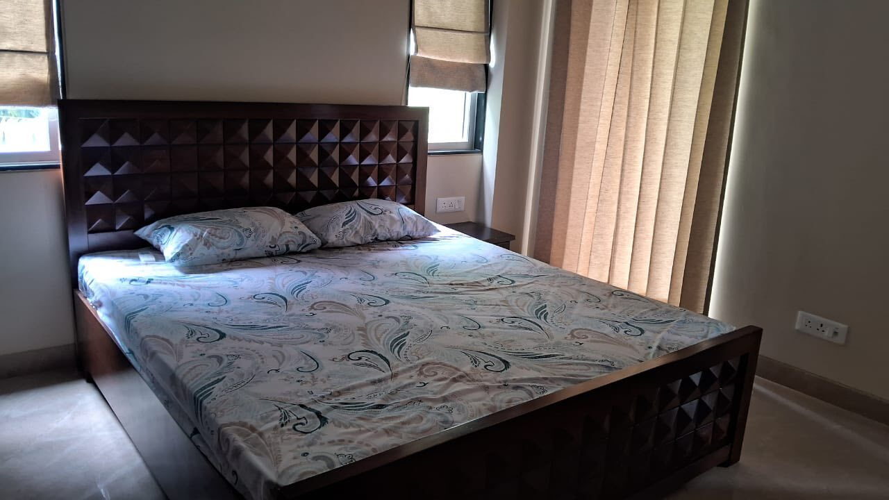 492246684_9501217433332295_1331352465561681271_n 3 beds and 3 baths for rent in Delhi
