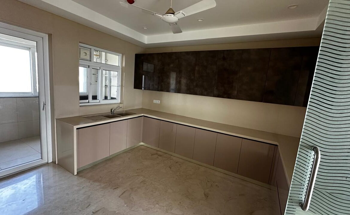 4 Beds And 4 Baths For Rent In Pune.