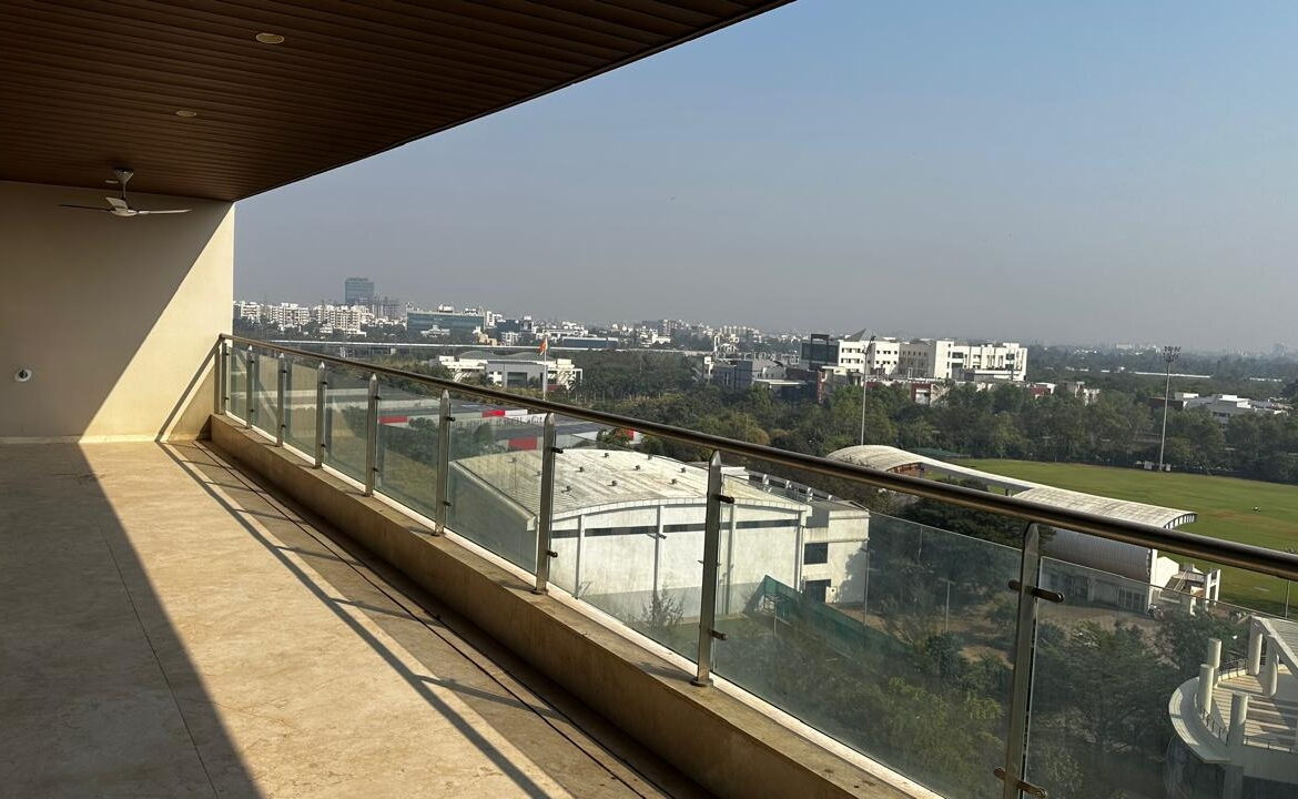4 Beds And 4 Baths For Rent In Pune.