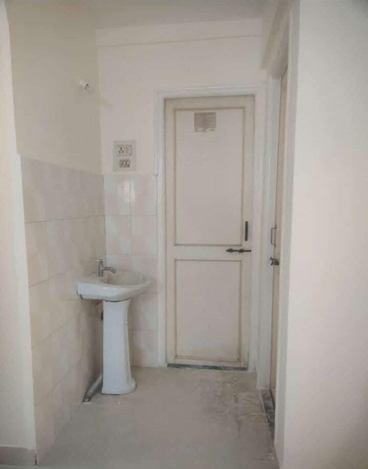 IMG-20250412-WA0009 1 Bed And 1 Bath For Rent In Pune.