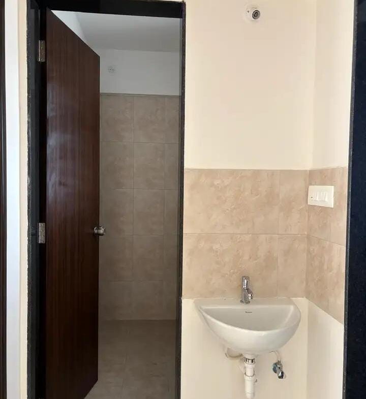 1 Bed And 1 Bath For Rent In Pune.