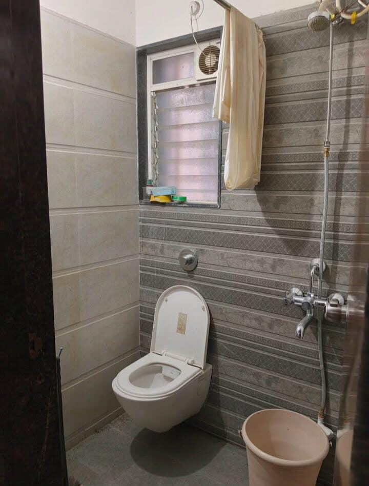 2 Beds And 2 Baths For Rent In Pune.