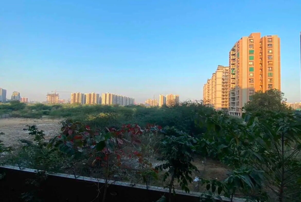 3 beds and 3 baths for sale in Ahmedabad