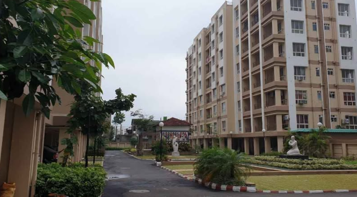 1 3 Beds and 3 Baths Flat for Sale in Kolkata