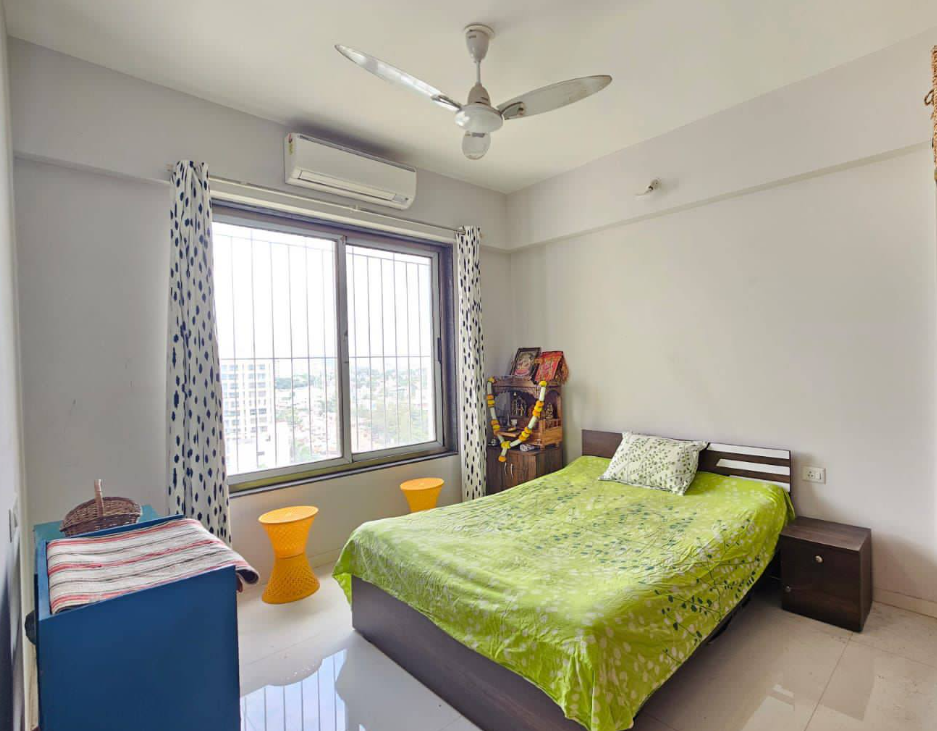 2 Beds and 2 Baths Flat for Rent in Pune