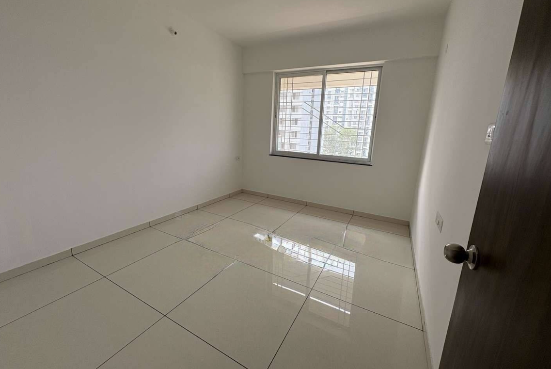 3 Beds and 3 Baths Flat for Rent in Pune