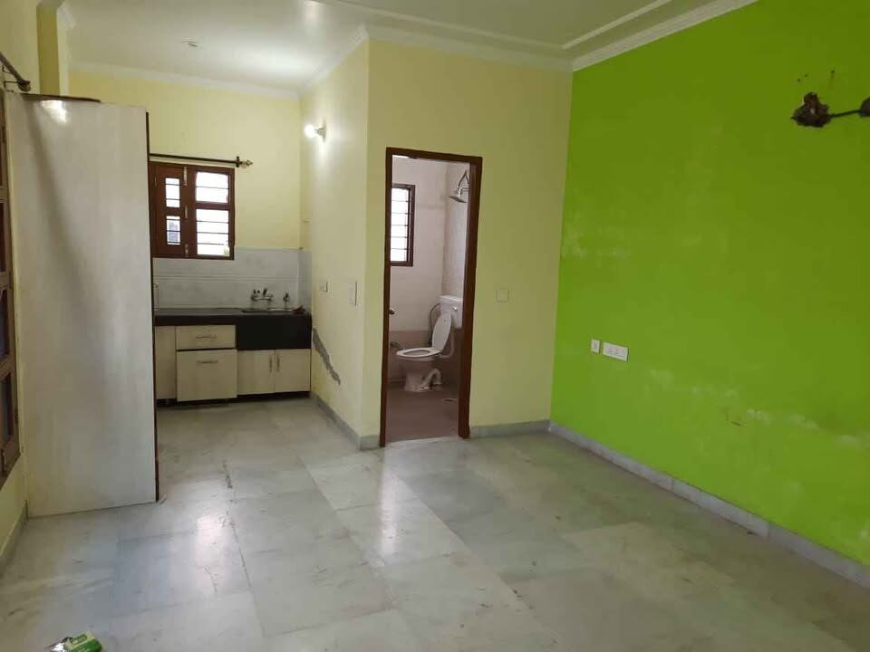 1 bed and 1 bath available for rent in Chandigarh