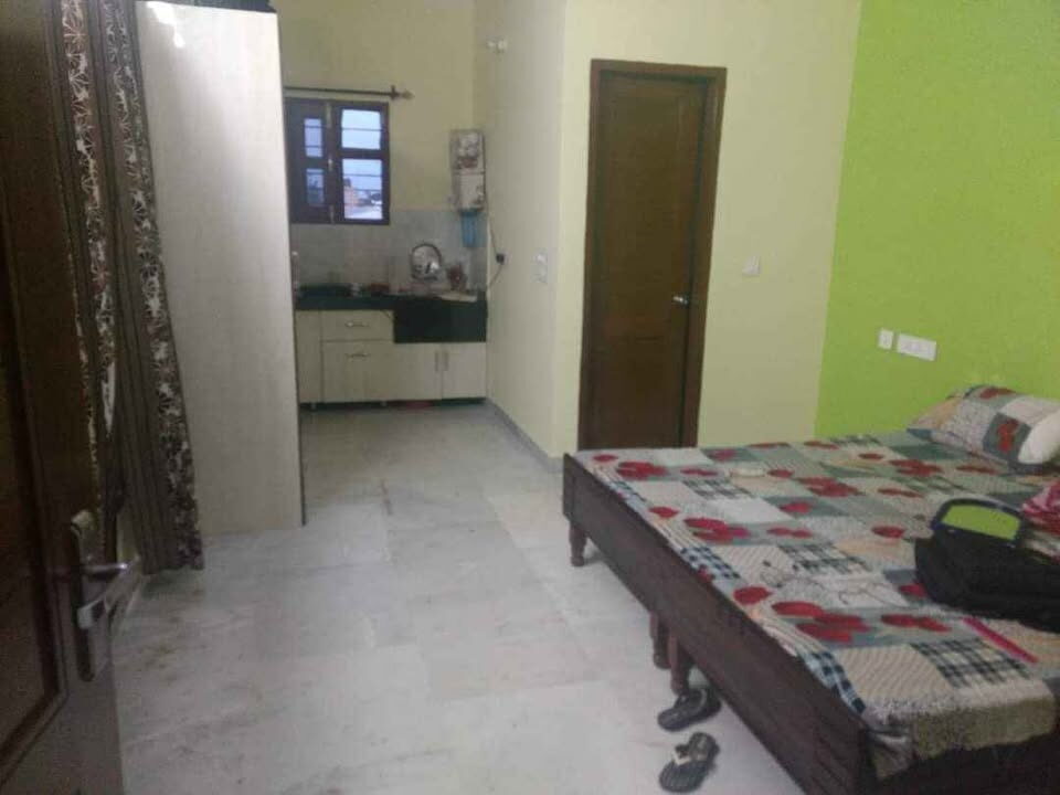1 bed and 1 bath available for rent in Chandigarh