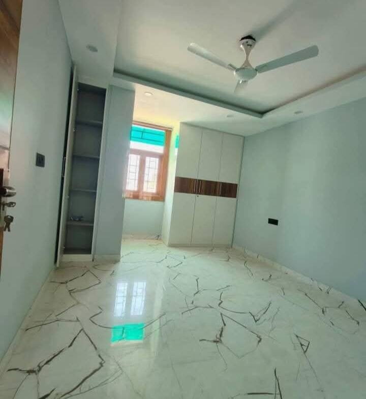 3 beds and 3 baths for rent in Delhi
