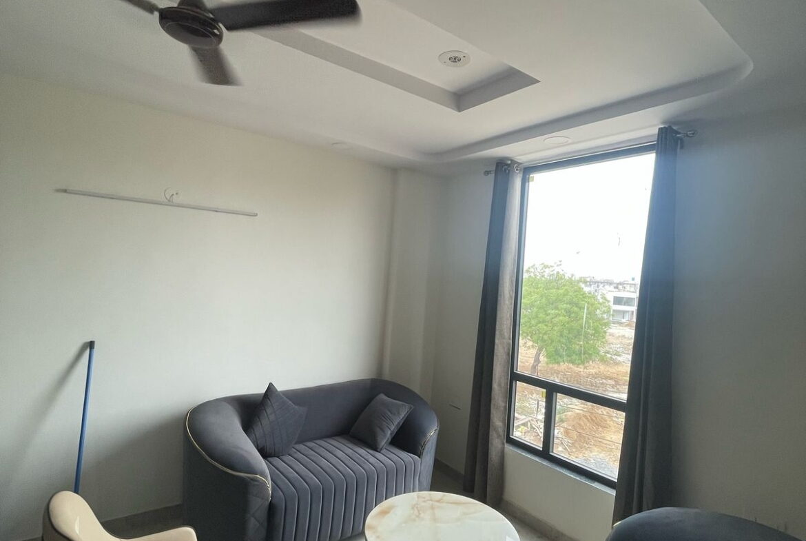 1 Bed And 1 Bath For Rent In Gurgaon.